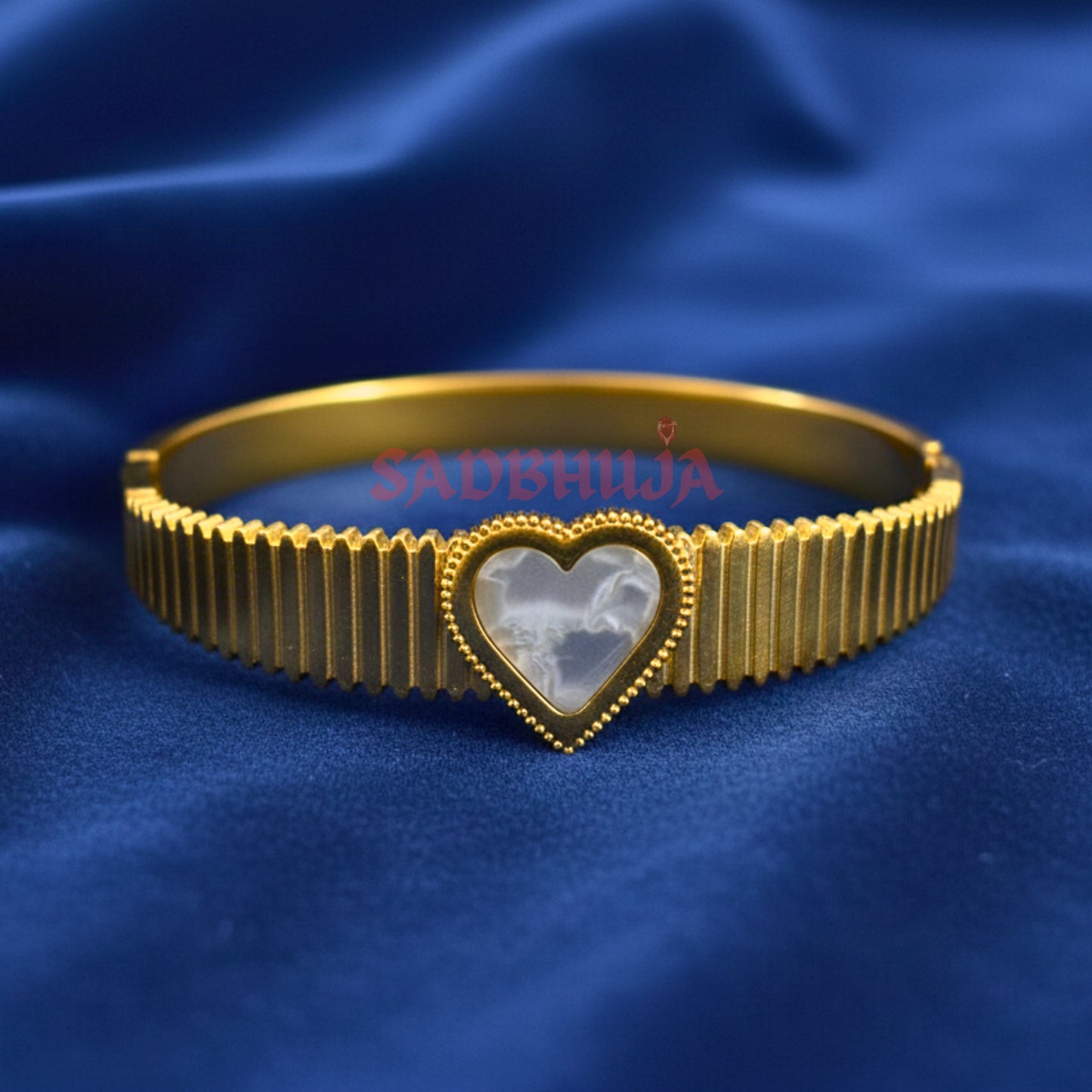Heart Charm Anti-Tarnish Gold Bracelet for Women